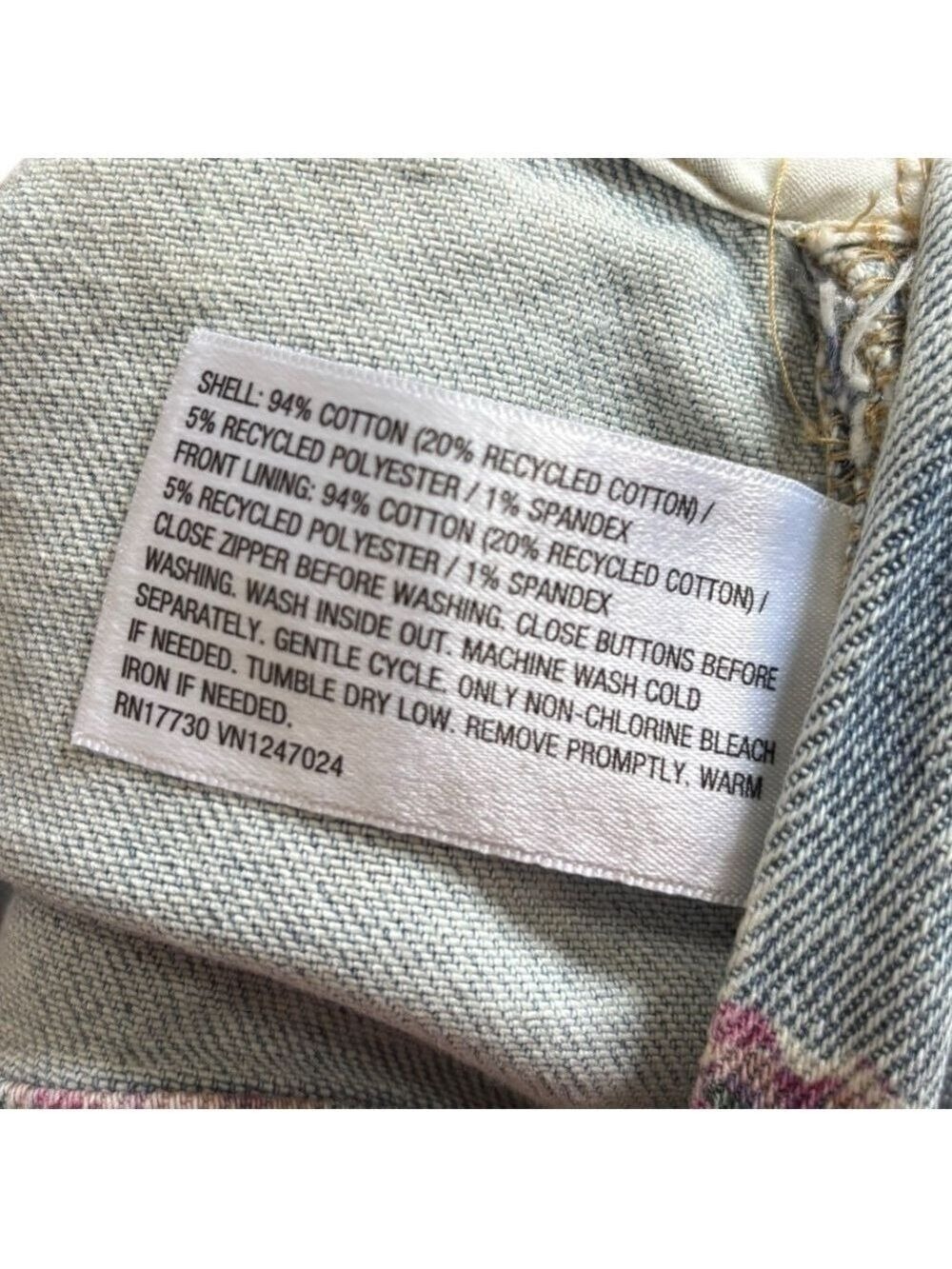 NWOT Wild Fable Light Wash Floral Blue Pink Denim Vest - Size Large - Picture 9 of 9